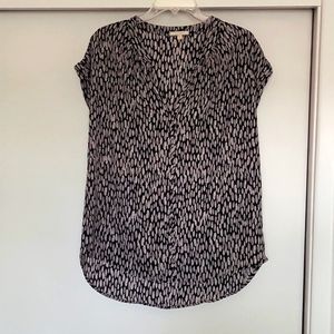Pleione Black and White Patterned Tunic Top